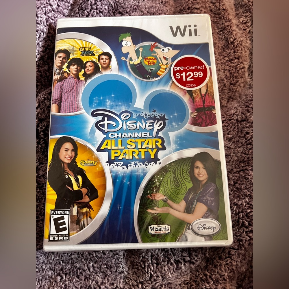 Disney Channel All Star Party Game Pre-Owned & Sealed! Nintendo Wii